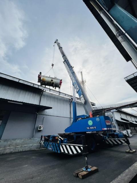 Mobil Crane 50 ton angkat tungku boiler, Rental Crane Semarang, Sewa Crane Semarang, Persewaan Crane Semarang
