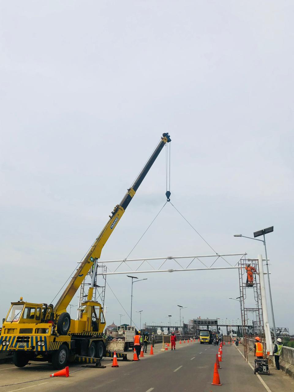 Rental Crane Semarang, Rental Crane Semarang, Sewa Crane Semarang, Persewaan Crane Semarang