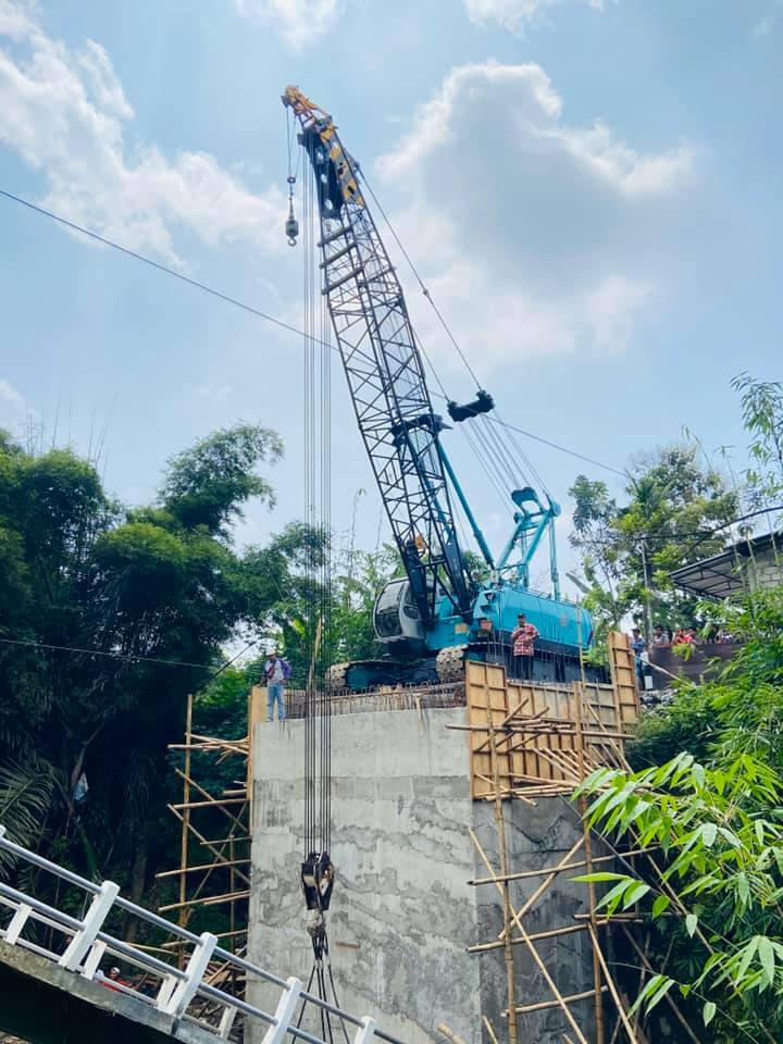 Rental Crawler Crane 55 ton ereksen jembatan, Rental Crane Semarang, Sewa Crane Semarang, Persewaan Crane Semarang