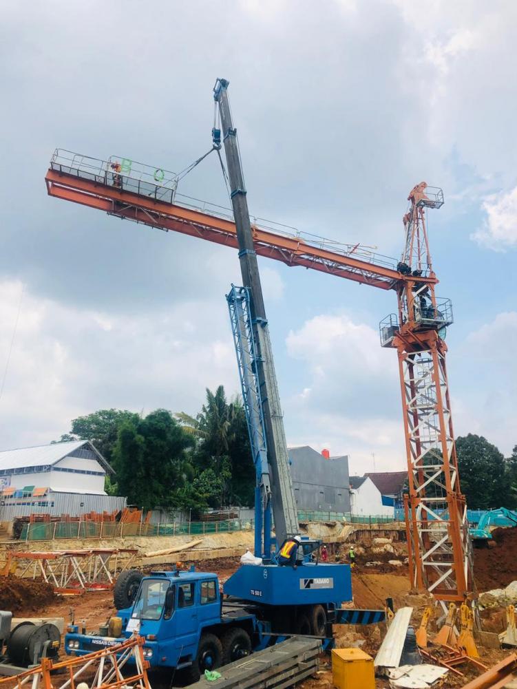 Jasa Sewa Crane Semarang Berbagai Ukuran Hingga 50 Ton, Rental Crane Semarang, Sewa Crane Semarang, Persewaan Crane Semarang