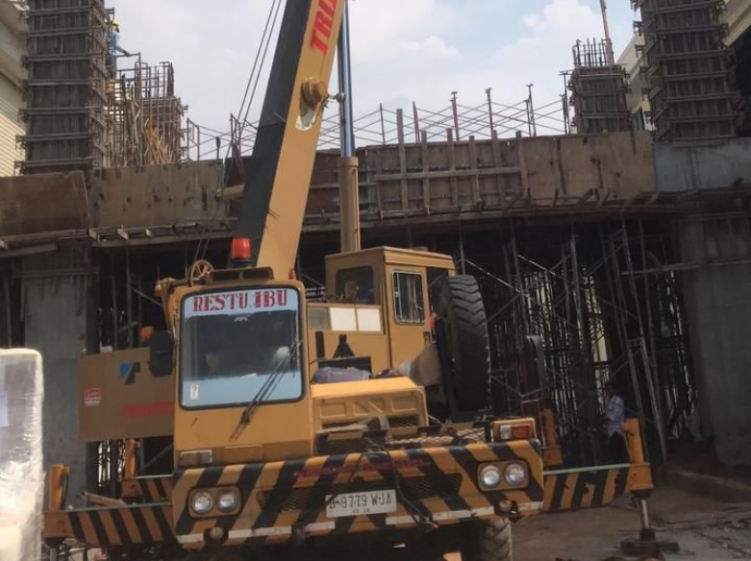 Sewa Crane Semarang Kapasitas 25 Ton Per Shift, Rental Crane Semarang, Sewa Crane Semarang, Persewaan Crane Semarang