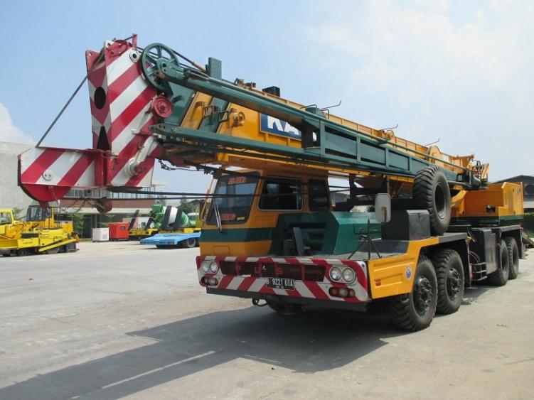 Sewa Crane Semarang Kapasitas 50 Ton, Ini Dia Kelebihannya, Rental Crane Semarang, Sewa Crane Semarang, Persewaan Crane Semarang